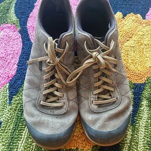 Men’s Oboz Sneaker